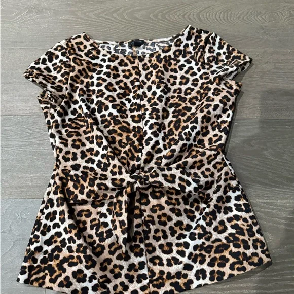 Ann Taylor Leopard Twist Top - Picture 1 of 2